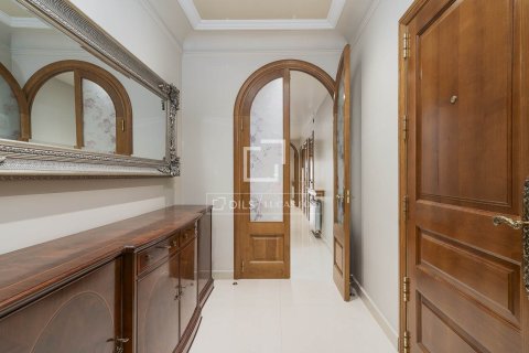 Appartamento in vendita a Barcelona, Spagna 4 camere da letto, 229 mq. N° 160849 - foto 16