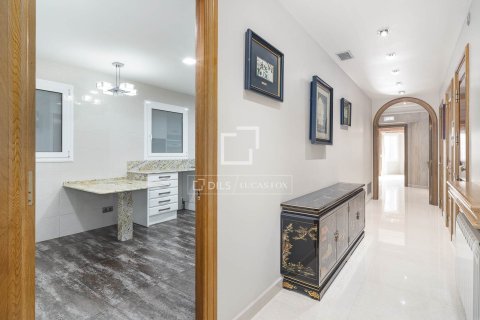 Appartamento in vendita a Barcelona, Spagna 4 camere da letto, 229 mq. N° 160849 - foto 17