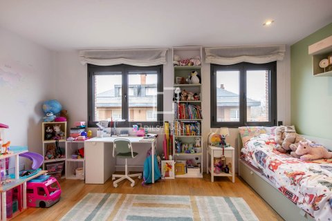 Dzīvoklis pārdošanā Sant Cugat Del Valles, Barcelona, Spānijā 3 istabas, 173 m2 Nr. 160848 - attēls 19