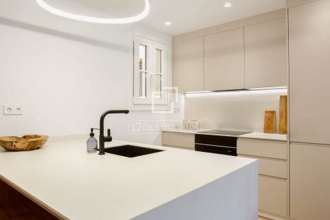 Dzīvoklis pārdošanā Barcelona, Spānijā 3 istabas, 120 m2 Nr. 160845 - attēls 8