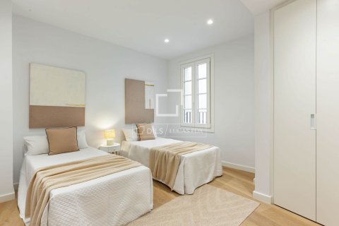 Dzīvoklis pārdošanā Barcelona, Spānijā 3 istabas, 120 m2 Nr. 160845 - attēls 16