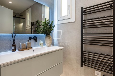 Dzīvoklis pārdošanā Barcelona, Spānijā 3 istabas, 120 m2 Nr. 160845 - attēls 18