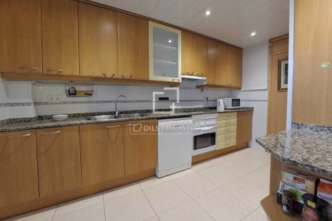 Dzīvoklis pārdošanā Gava, Barcelona, Spānijā 4 istabas, 103 m2 Nr. 160846 - attēls 5