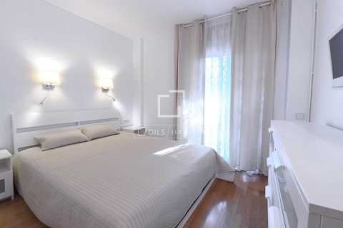 Apartment in Gava, Barcelona, Spain 4 bedrooms, 103 sq.m. No. 160846