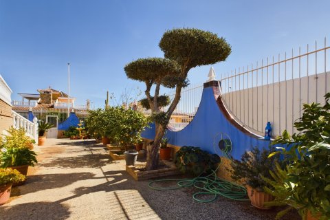 Villa till salu Los Alcazares, Murcia, Spanien 5 sovrum,  Nr. 138908 - foto 11