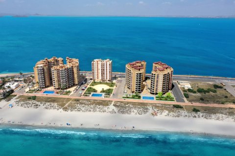 Продажа квартиры Ла-Манга-дель-Мар-Менор, Мурсия, Испания 2 спальни, 102м2 №136419 - фото 1