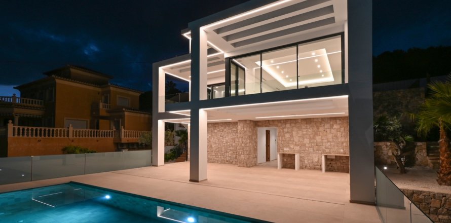 Villa Calpe, Alicante, Spanien 4 sovrum, 418 kvm. Nr. 136424