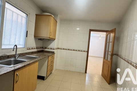 Lägenhet till salu i Alicante, Spanien 3 sovrum, 106 kvm. Nr. 172889 - foto 9