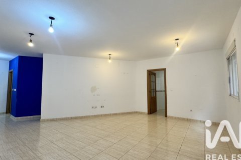 Lägenhet till salu i Alicante, Spanien 3 sovrum, 106 kvm. Nr. 172889 - foto 5