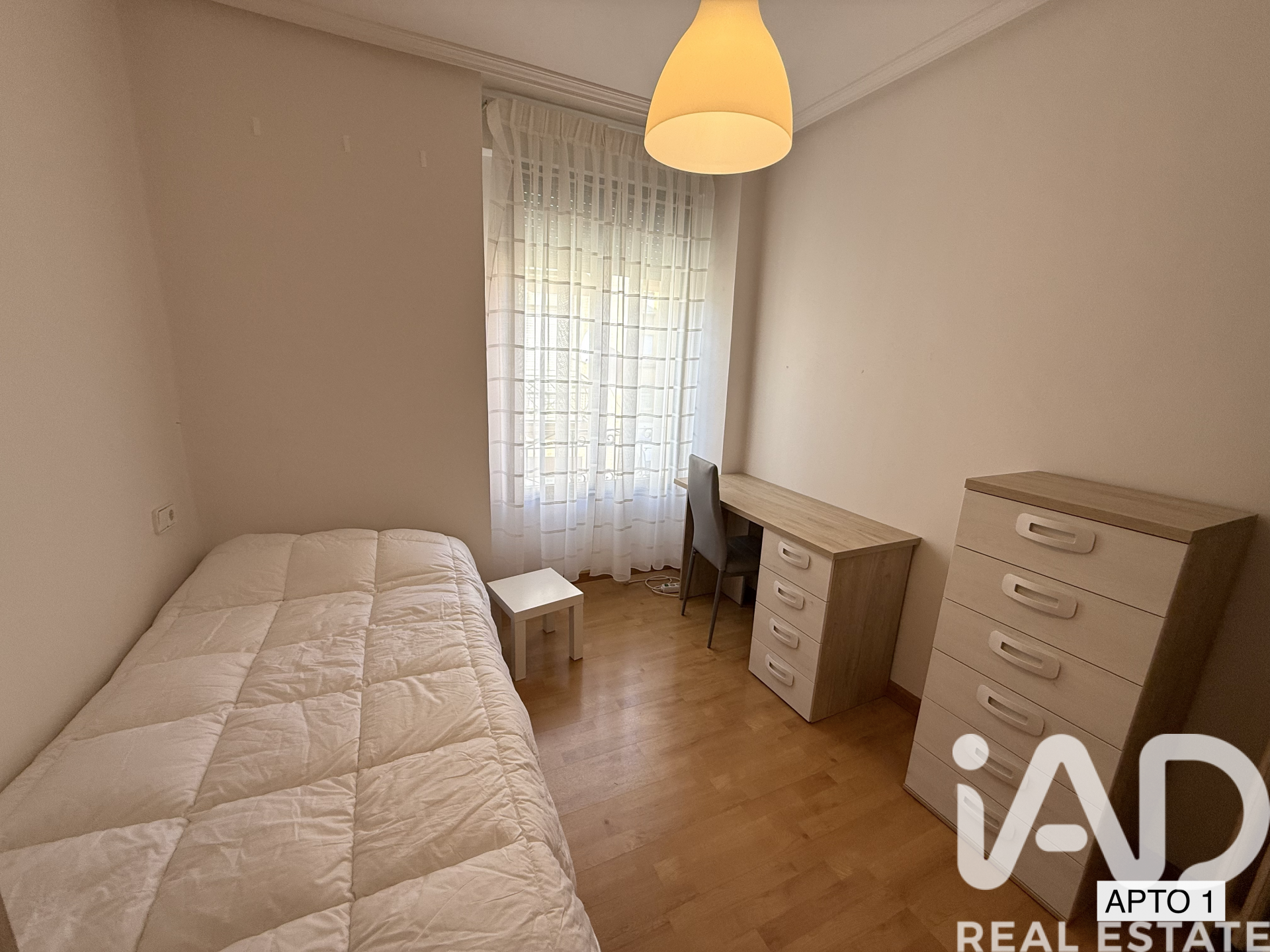 Commercial property à Leon, Espagne 244 m2 No. 172959