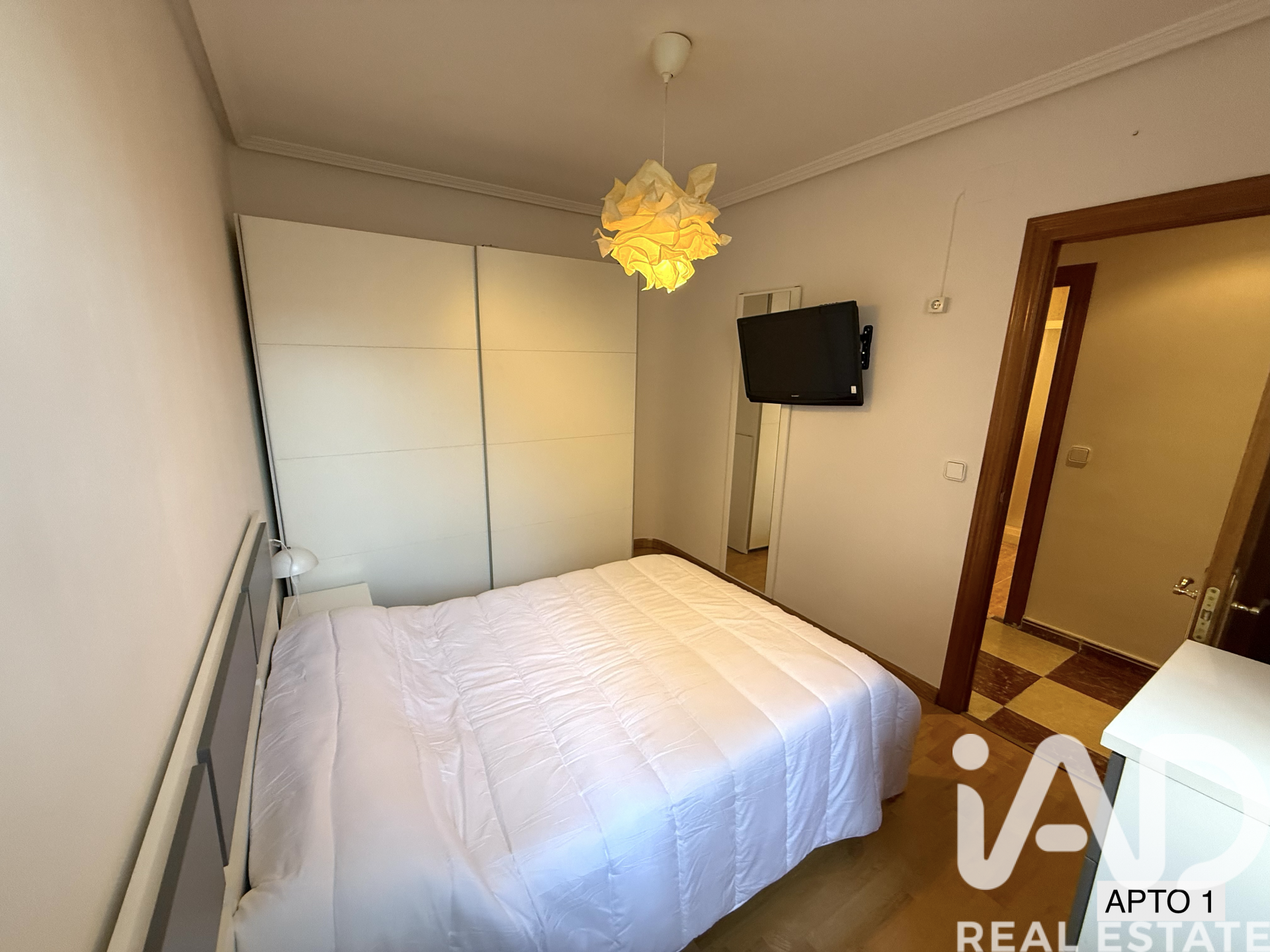 Commercial property à Leon, Espagne 244 m2 No. 172959