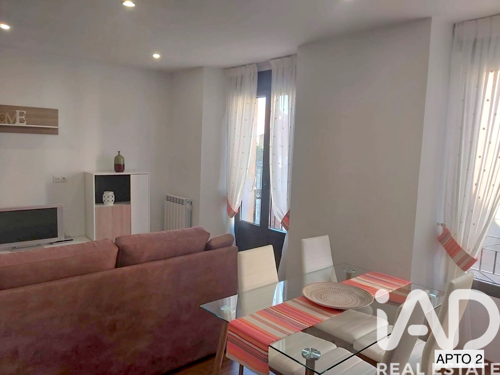 Commercial property à Leon, Espagne 244 m2 No. 172959