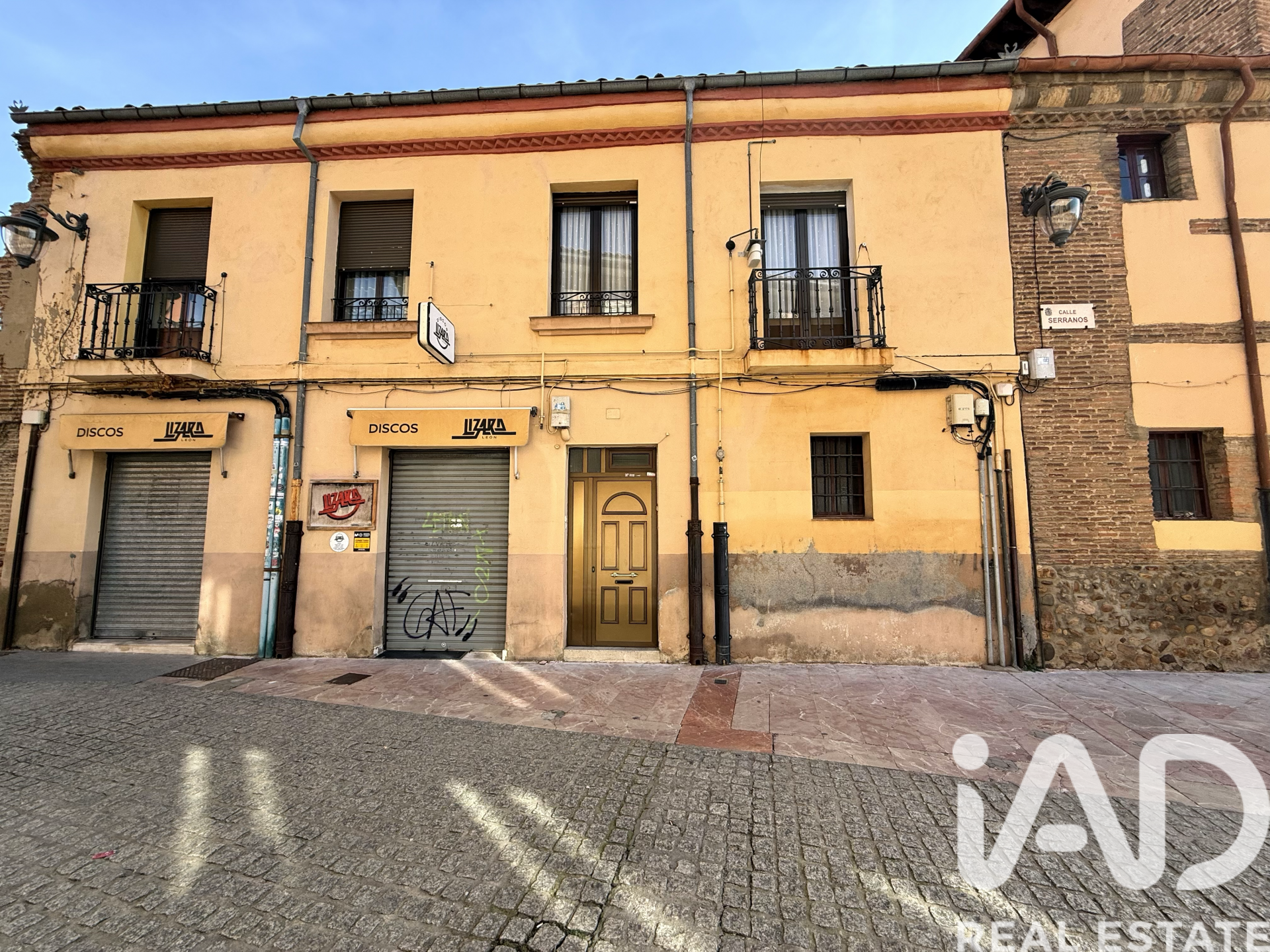 Commercial property à Leon, Espagne 244 m2 No. 172959