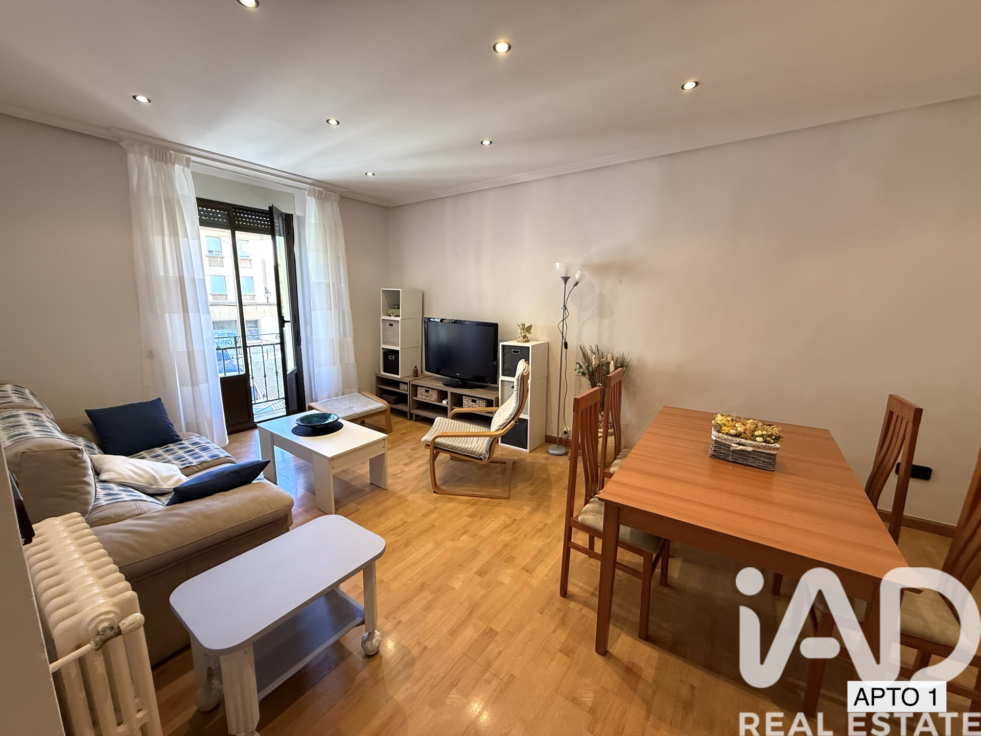 Commercial property à Leon, Espagne 244 m2 No. 172959
