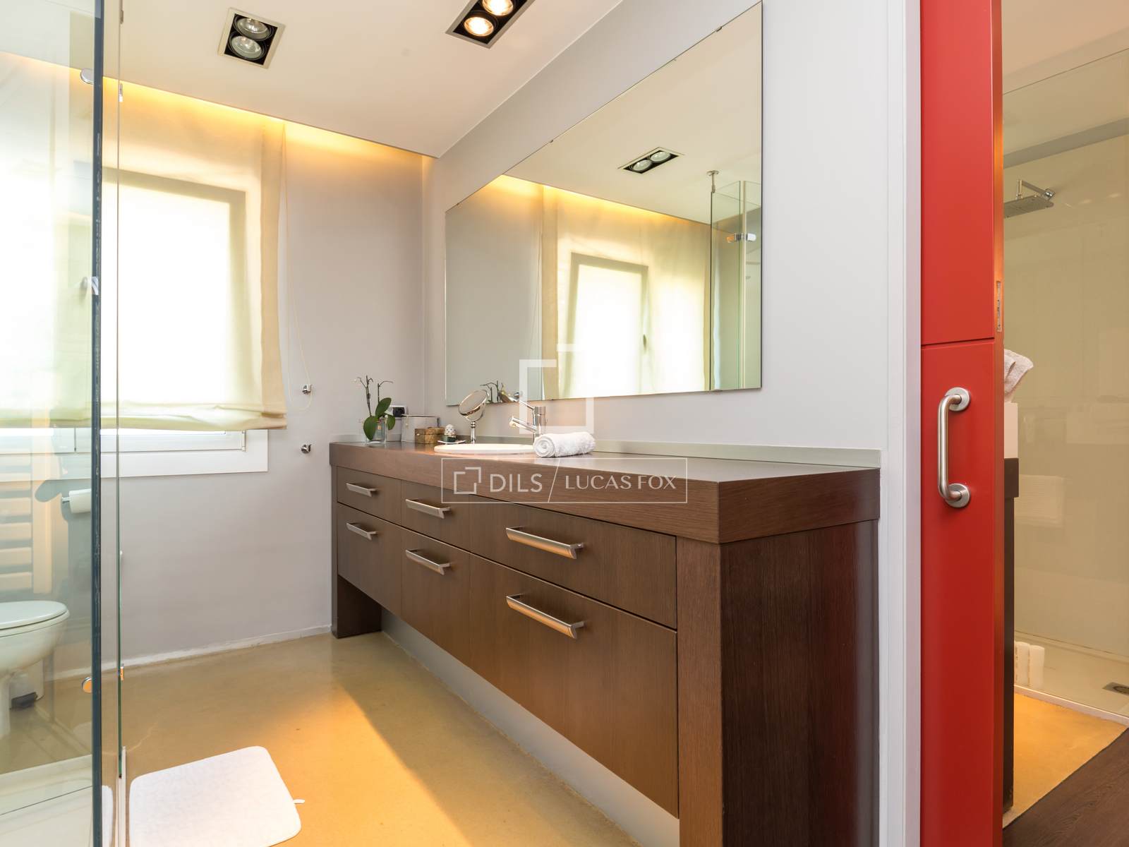 Zamek w Sant Just Desvern, Barcelona, Hiszpania 9 sypialni, 734 mkw. nr 192602