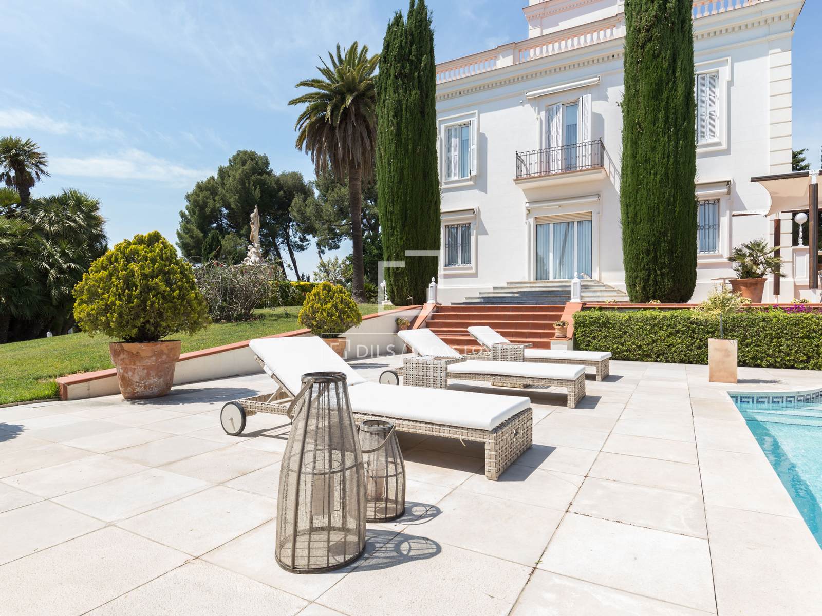 Zamek w Sant Just Desvern, Barcelona, Hiszpania 9 sypialni, 734 mkw. nr 192602