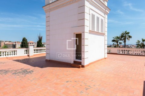 Castles for sale in Sant Just Desvern, Barcelona, Spain 9 bedrooms, 734 sq.m. No. 192602 - photo 26