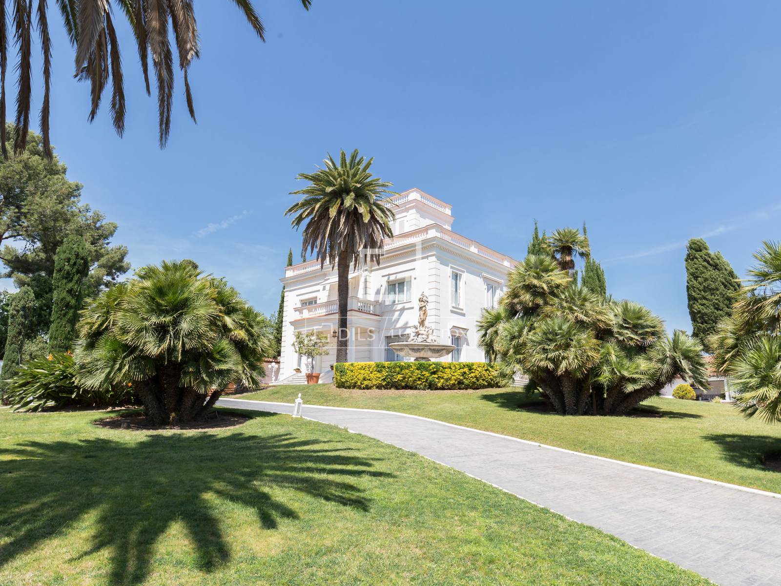 Zamek w Sant Just Desvern, Barcelona, Hiszpania 9 sypialni, 734 mkw. nr 192602