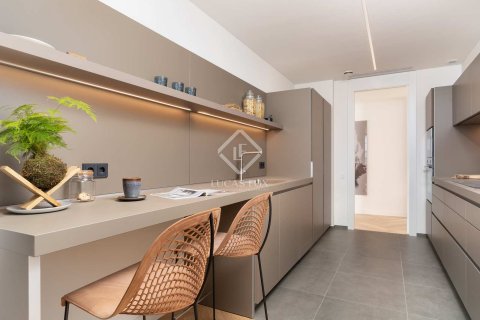 Apartment for sale in Barcelona, Spain 3 bedrooms, 109 sq.m. No. 192604 - photo 11