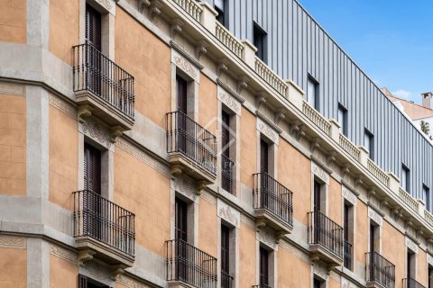 Apartment for sale in Barcelona, Spain 3 bedrooms, 109 sq.m. No. 192604 - photo 7