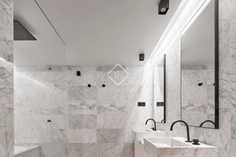 Apartment for sale in Barcelona, Spain 2 bedrooms, 126 sq.m. No. 192605 - photo 15