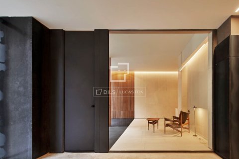 Apartment for sale in Barcelona, Spain 2 bedrooms, 126 sq.m. No. 192605 - photo 19
