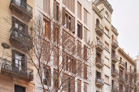 Apartment for sale in Barcelona, Spain 2 bedrooms, 126 sq.m. No. 192605 - photo 23