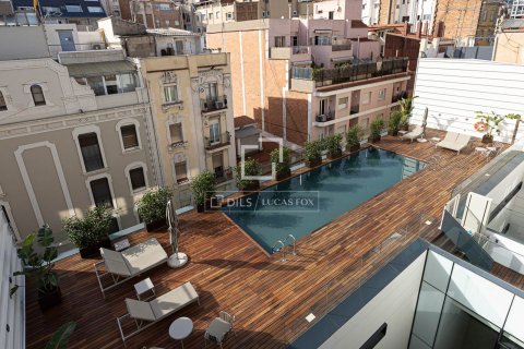 Apartment in Barcelona, Spain 3 bedrooms, 134 sq.m. No. 192606