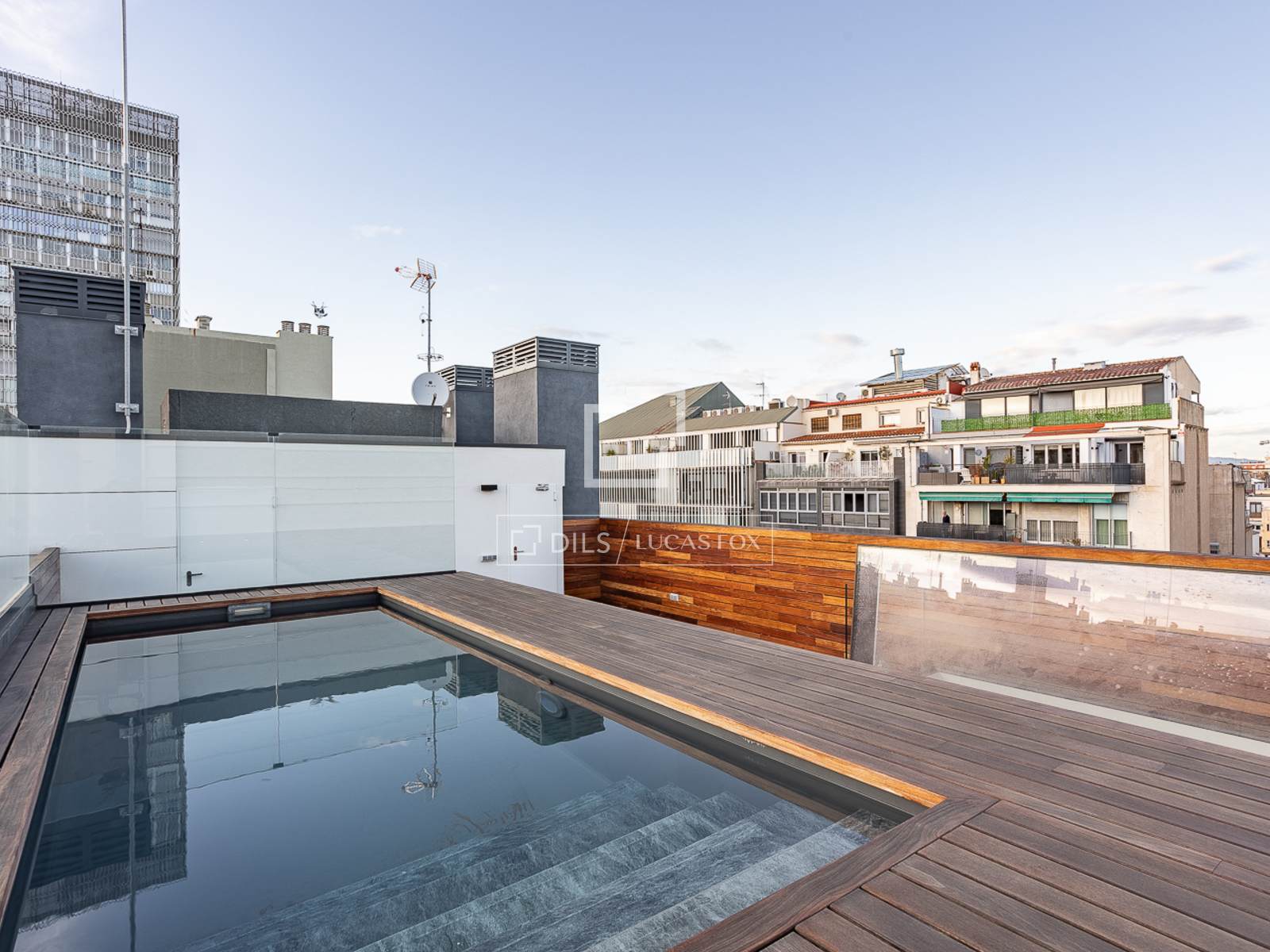 Huoneisto Barcelona, Espanja 3 makuuhuonetta, 134 m2 No. 192606
