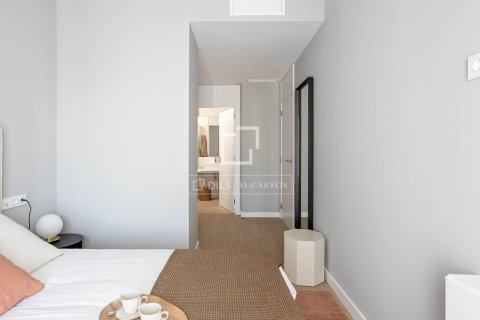 Apartment for sale in Barcelona, Spain 3 bedrooms, 94 sq.m. No. 192603 - photo 9