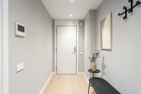 Apartment for sale in Barcelona, Spain 3 bedrooms, 94 sq.m. No. 192603 - photo 21