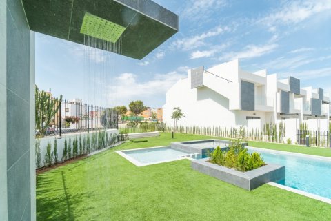 Bungalow à vendre à Los Balcones, Alicante, Espagne, 3 chambres, 82 m2 No. 187105 - photo 4