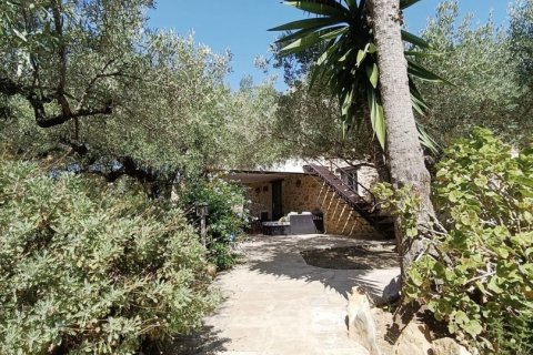 Talo myytävänä L'Ametlla de Mar, Tarragona, Espanja, 4 makuuhuonetta, 255 m2 No. 153231 - kuva 17