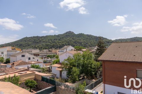 House for sale in Montcada i Reixac, Barcelona, Spain 3 bedrooms, 249 sq.m. No. 153225 - photo 7
