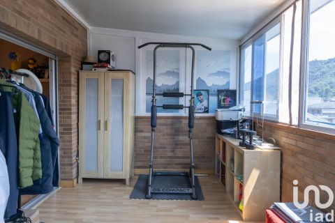 House for sale in Montcada i Reixac, Barcelona, Spain 3 bedrooms, 249 sq.m. No. 153225 - photo 16