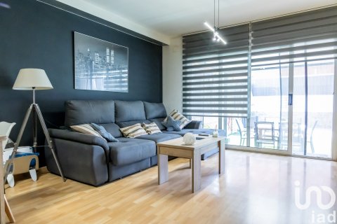 House for sale in Montcada i Reixac, Barcelona, Spain 3 bedrooms, 249 sq.m. No. 153225 - photo 23