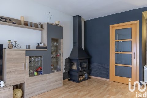 House for sale in Montcada i Reixac, Barcelona, Spain 3 bedrooms, 249 sq.m. No. 153225 - photo 6