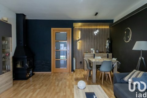 House for sale in Montcada i Reixac, Barcelona, Spain 3 bedrooms, 249 sq.m. No. 153225 - photo 5