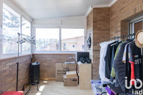 House for sale in Montcada i Reixac, Barcelona, Spain 3 bedrooms, 249 sq.m. No. 153225 - photo 28