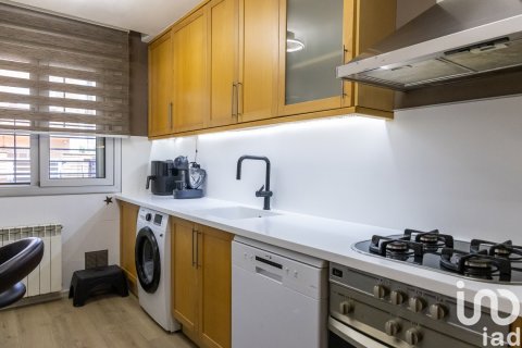 House for sale in Montcada i Reixac, Barcelona, Spain 3 bedrooms, 249 sq.m. No. 153225 - photo 10