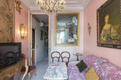 Apartment in Barcelona, Spain 5 bedrooms, 112 sq.m. No. 186464