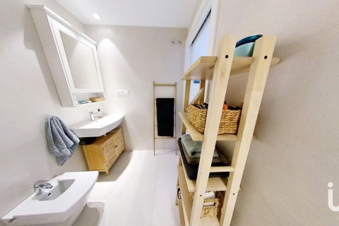 Huoneisto myytävänä Sitges, Barcelona, Espanja, 2 makuuhuonetta, 57 m2 No. 153963 - kuva 21