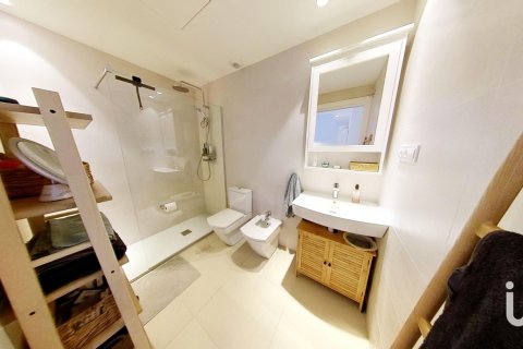 Huoneisto myytävänä Sitges, Barcelona, Espanja, 2 makuuhuonetta, 57 m2 No. 153963 - kuva 10