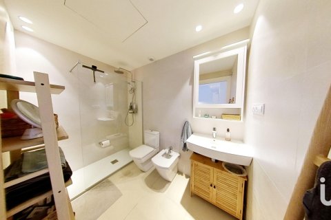 Huoneisto myytävänä Sitges, Barcelona, Espanja, 2 makuuhuonetta, 57 m2 No. 153963 - kuva 19