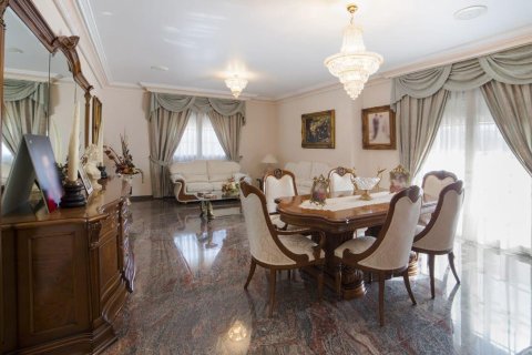 Продажа таухауса в Лос-Алькасарес, Мурсия, Испания 5 спален, 630м2 №189337 - фото 5