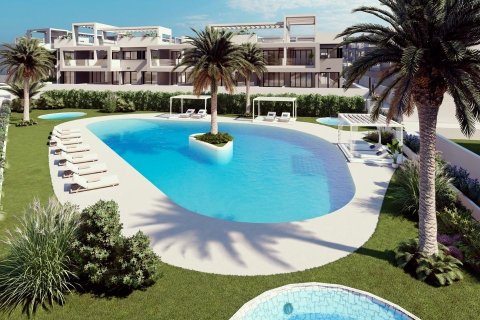 Bungalow w Torrevieja, Alicante, Hiszpania 2 sypialnie, 131 mkw. nr 189582 – zdjęcie 3