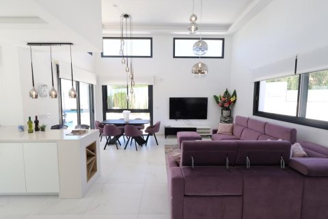 Villa pārdošanā Alicante, Spānijā 3 istabas, 162 m2 Nr. 189580 - attēls 8