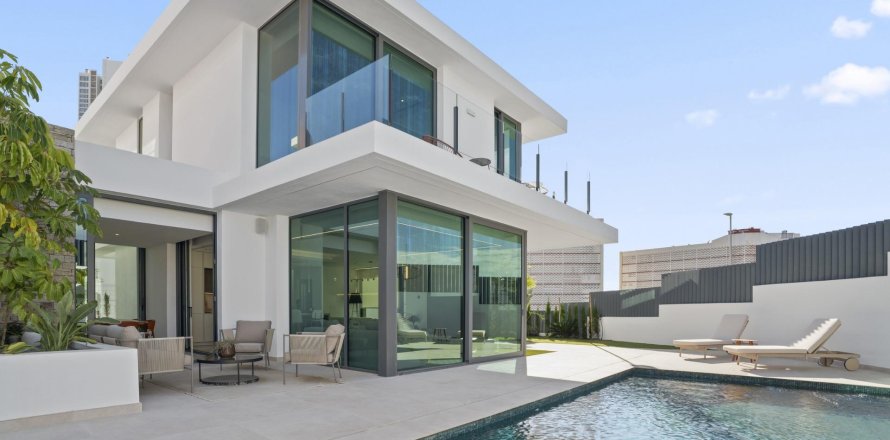 Villa in Benidorm, Alicante, Spanien 4 Schlafzimmer, 318 m2 Nr. 189585