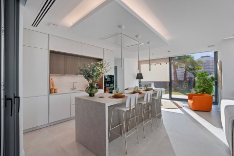 Huvila myytävänä Benidorm, Alicante, Espanja, 3 makuuhuonetta, 274 m2 No. 189581 - kuva 29