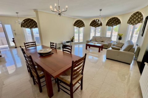 Villa à vendre à Ciudad Quesada, Alicante, Espagne, 5 chambres, 386 m2 No. 112913 - photo 30